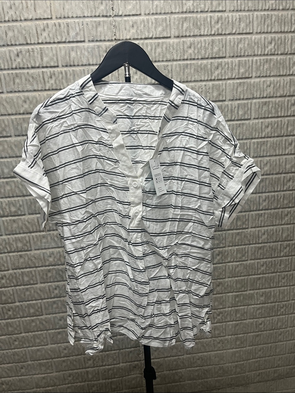 Cupshe White Short-Sleeve Henley with Navy Stripes